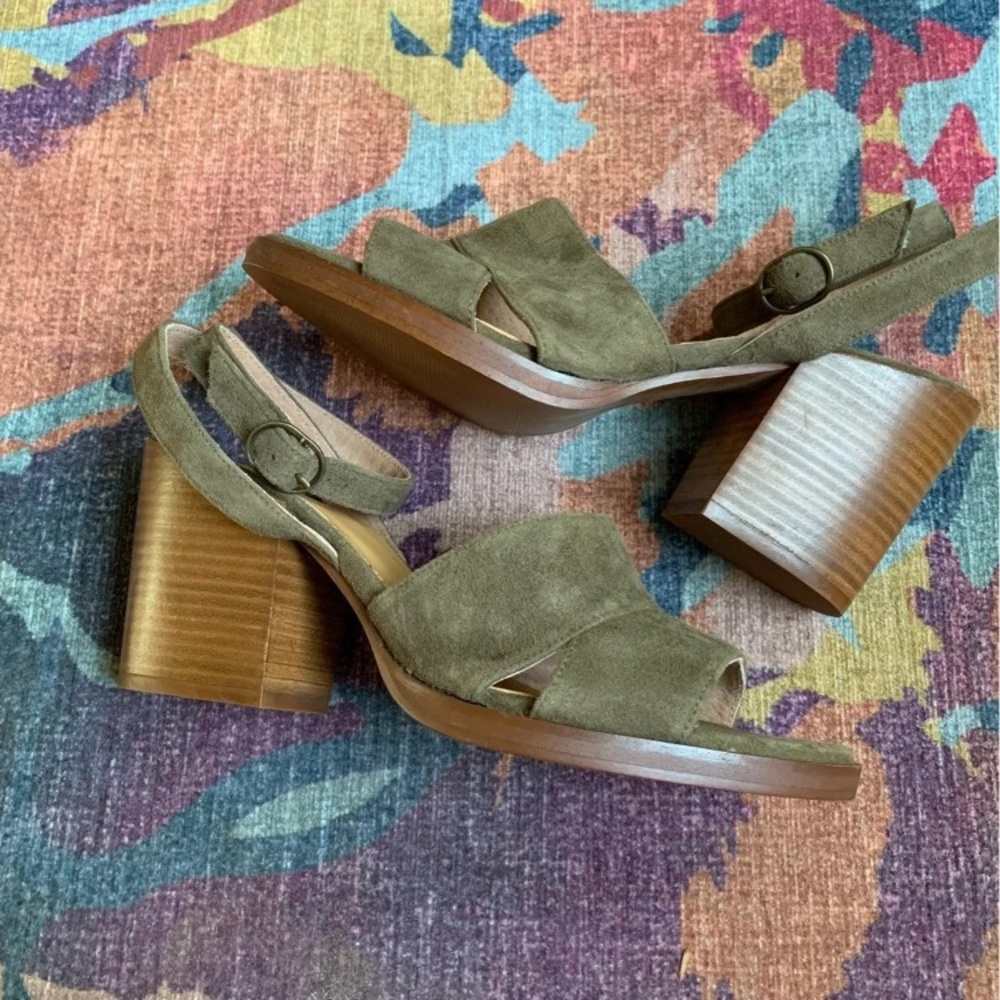 Garnet Hill Maya Suede Sandal 6.5 - Picture 6 of 8